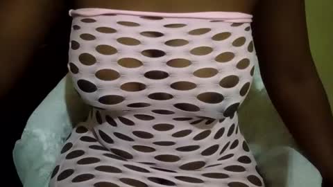 Nessy online show from December 14, 2025, 2:06 am