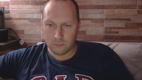 lustonfan online show from April 21, 2026, 2:37 am