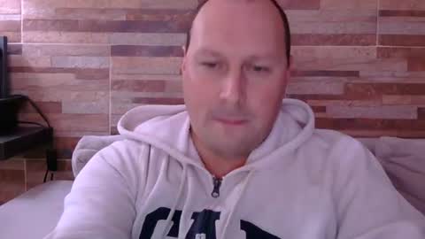 lustonfan online show from July 6, 2026, 12:24 pm