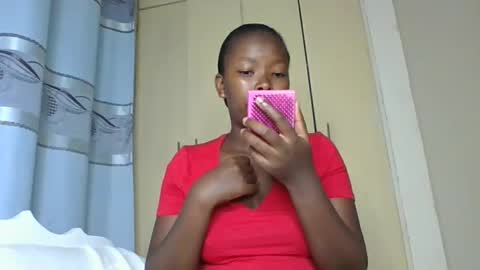 Snapshot of lustrousnerd chatting on January 11, 2026, 9:20 pm Noreh online show from January 11, 2026, 9:20 pm