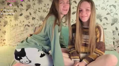 Aura online show from November 13, 2025, 8:52 pm