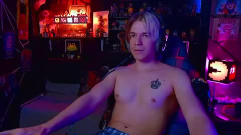 lustymatt online show from October 31, 2025, 4:02 am