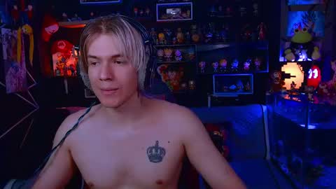 lustymatt online show from December 15, 2025, 3:11 am