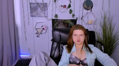 Snapshot of lusy_puff chatting on December 14, 2024, 4:09 pm lusy_puff online show from December 14, 2024, 4:09 pm