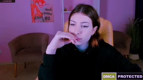 Snapshot of lusy_puff chatting on December 16, 2024, 9:35 am lusy_puff online show from December 16, 2024, 9:35 am