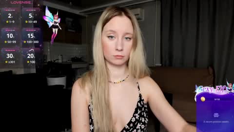 LusyaGreenberg online show from December 2, 2024, 3:47 pm