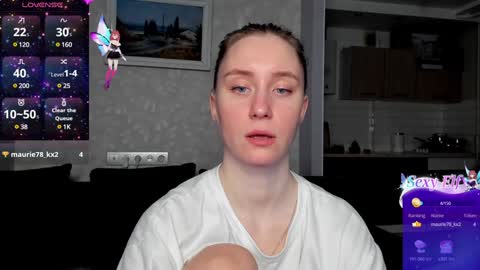 LusyaGreenberg online show from January 30, 2025, 8:21 pm