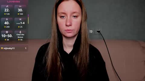 LusyaGreenberg online show from October 7, 2025, 6:38 pm