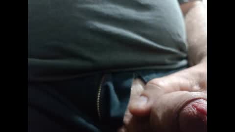 Snapshot of lutorres chatting on December 7, 2024, 9:55 pm lutorres online show from December 7, 2024, 9:55 pm