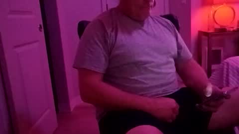 Luv2tokNstrok online show from December 17, 2025, 12:11 pm