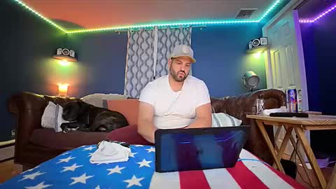 luv2watch1980 online show from December 20, 2025, 3:35 am