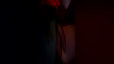 Snapshot of luv_2_master_bate chatting on July 8, 2026, 4:17 am luv_2_master_bate online show from July 8, 2026, 4:17 am