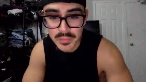 Snapshot of luvrboy77 chatting on June 10, 2026, 6:23 am luvrboy77 online show from June 10, 2026, 6:23 am
