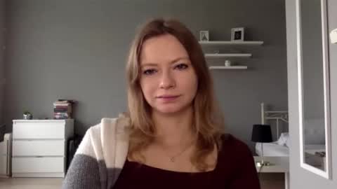 Snapshot of lux_millie chatting on October 24, 2025, 8:11 am Millie online show from October 24, 2025, 8:11 am