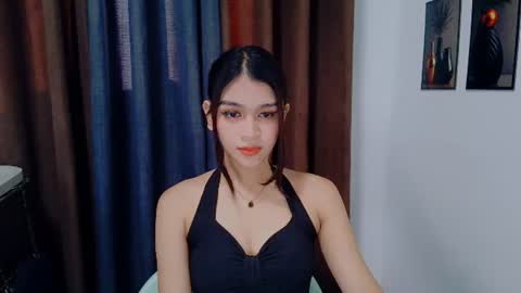 Snapshot of lux_white chatting on July 20, 2026, 11:40 pm queen lux online show from July 20, 2026, 11:40 pm
