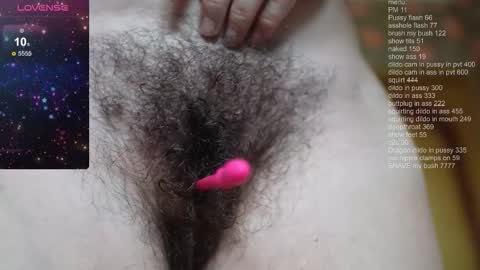 Snapshot of luxegirl67 chatting on November 7, 2025, 9:42 am Sophie online show from November 7, 2025, 9:42 am