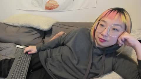 LuxGray online show from December 4, 2024, 6:22 am