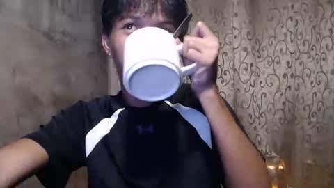 luxirfy online show from October 26, 2025, 3:18 pm