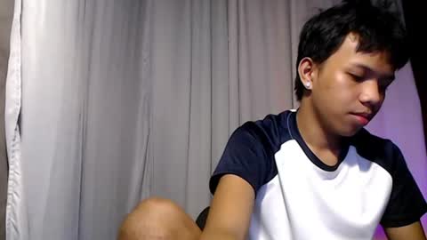 Snapshot of luxirfy_xx chatting on July 31, 2026, 4:17 pm luxirfy online show from July 31, 2026, 4:17 pm