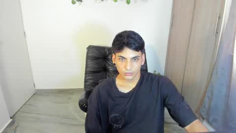 luxrx online show from May 17, 2026, 5:42 pm