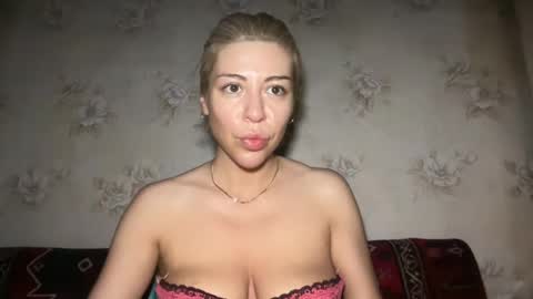 LuxSonyaStar online show from June 29, 2026, 9:04 pm