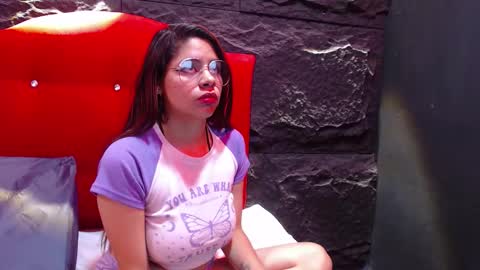 Snapshot of luxury_02 chatting on November 23, 2025, 6:08 pm Luxury online show from November 23, 2025, 6:08 pm