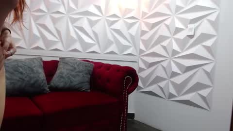 Snapshot of luxury_02 chatting on December 3, 2025, 6:39 pm Luxury online show from December 3, 2025, 6:39 pm