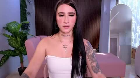 Snapshot of luxury_altgirl chatting on July 31, 2026, 8:19 pm LUXURY. online show from July 31, 2026, 8:19 pm