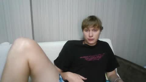 luxury_bob online show from November 25, 2025, 6:41 pm