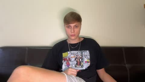 luxury_bob online show from April 20, 2026, 8:54 pm