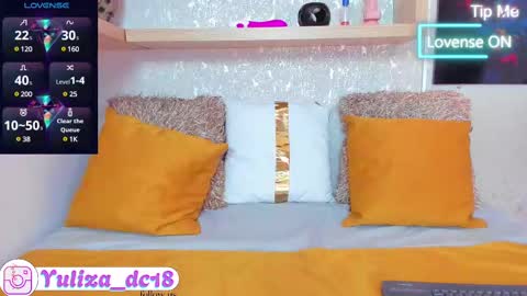 Snapshot of luxury_woman_ chatting on March 1, 2025, 1:11 am online show from March 1, 2025, 1:11 am