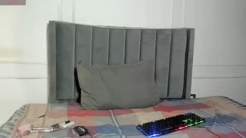 Tommy and Polly online show from January 7, 2026, 9:06 pm