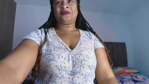 Snapshot of luxy_benet chatting on April 28, 2026, 8:19 am Big Benet online show from April 28, 2026, 8:19 am