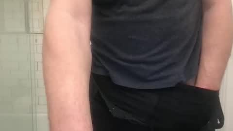 lvguynextdoor440656 online show from December 19, 2025, 11:45 pm