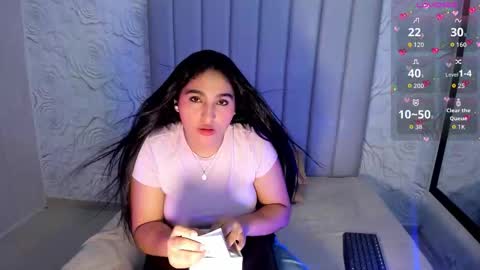 LYA DUBOIS  online show from March 8, 2026, 3:38 pm