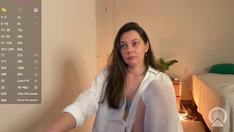 Snapshot of lyanka_sweet chatting on April 1, 2026, 9:34 pm Lyanka Sweet online show from April 1, 2026, 9:34 pm