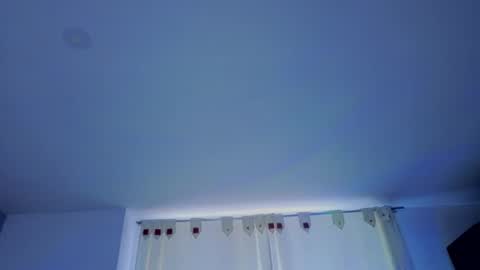 Snapshot of lyavalmont chatting on June 2, 2026, 6:54 pm lyavalmont online show from June 2, 2026, 6:54 pm