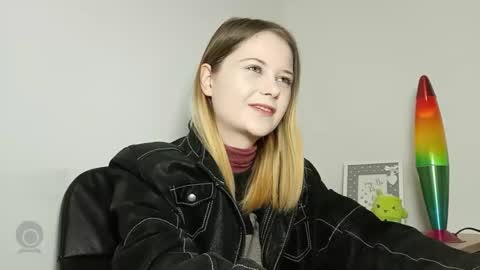 Snapshot of lydiasunny chatting on October 30, 2025, 7:25 pm Lydia online show from October 30, 2025, 7:25 pm