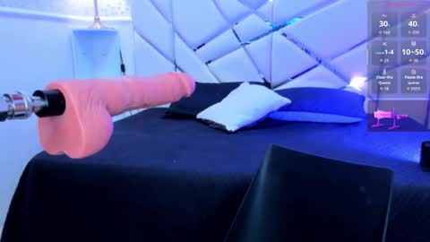 Snapshot of lyen_rae chatting on February 15, 2026, 8:02 am Lyen Rae online show from February 15, 2026, 8:02 am