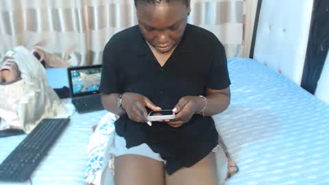 Snapshot of lyiajee chatting on September 16, 2025, 7:53 am lyiajee online show from September 16, 2025, 7:53 am