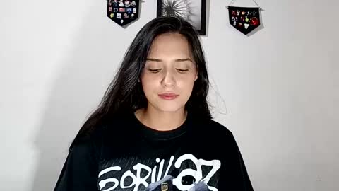 Snapshot of lyla205 chatting on February 20, 2025, 3:56 am lyla online show from February 20, 2025, 3:56 am