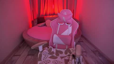 Snapshot of lylanimfa chatting on September 13, 2025, 12:49 pm lylanimfa online show from September 13, 2025, 12:49 pm