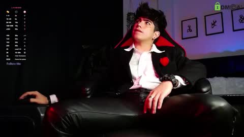 Lyle Bennett Freelance Model online show from February 14, 2026, 1:41 pm