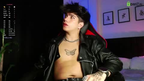 Snapshot of lylebennett_ chatting on March 23, 2026, 10:41 am Lyle Bennett Freelance Model online show from March 23, 2026, 10:41 am