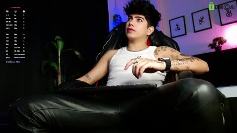 Snapshot of lylebennett_ chatting on March 28, 2026, 12:05 pm Lyle Bennett Freelance Model online show from March 28, 2026, 12:05 pm