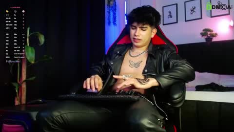 Snapshot of lylebennett_ chatting on April 9, 2026, 3:50 pm Lyle Bennett Freelance Model online show from April 9, 2026, 3:50 pm