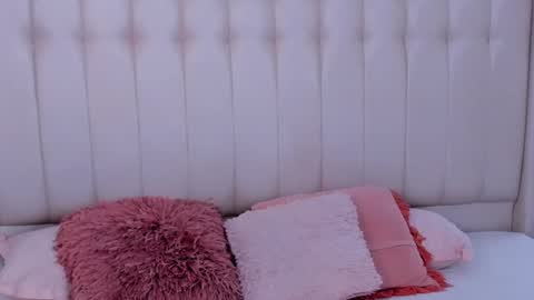 Lyn online show from September 16, 2025, 11:22 am