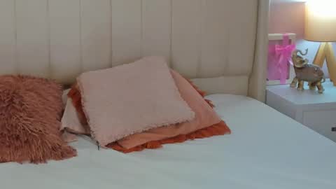 Lyn online show from October 2, 2025, 11:06 am