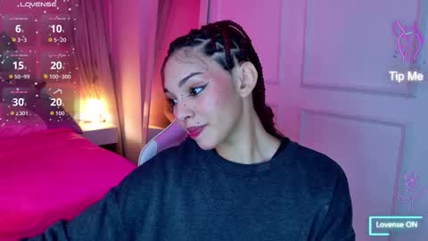 Lyna love online show from November 12, 2025, 9:36 pm