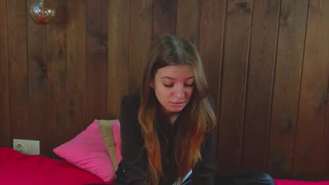 Nancy online show from September 25, 2025, 8:07 am